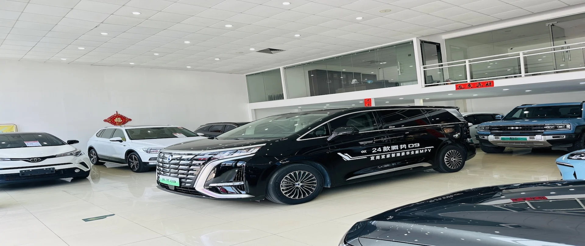 Оптовая продажа 2021 Leaprun T03 электрический внедорожник комфортное издание 400 км на выносливость из темной кожи левая рука бутик модный Подержанный автомобиль