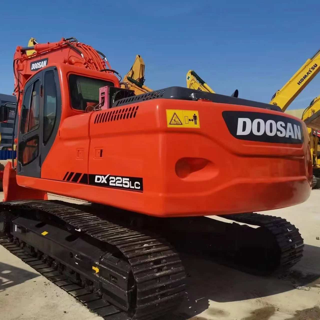 Doosan Used Excavator DX225 Low Hours Good Condition For Sale