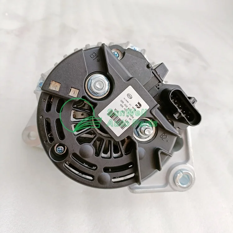 High Quality QSB6.7 Diesel Engine parts 24V 90A Alternator Generator 4892320