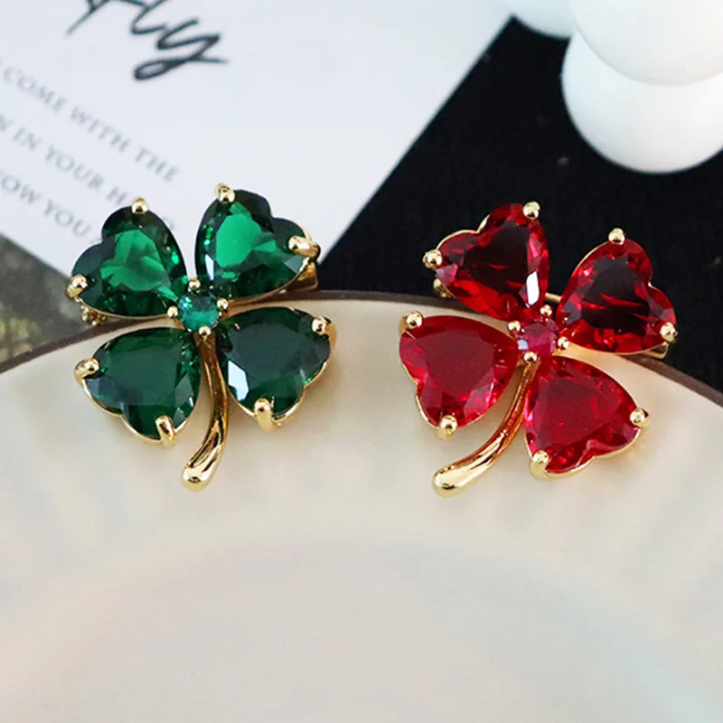 Luxury Broche Designer Four Leaf Clover Brooches Women Elegant Gemstone Zircon Brooch Pin Suit Clothing Decorations Fine Jewelry