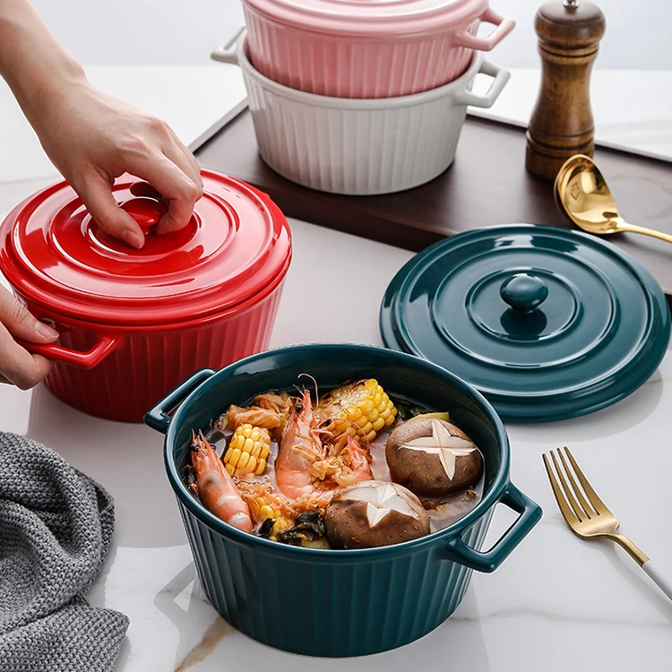 Hot sale  color striped texture glazed ceramic casserole with two handle with lid