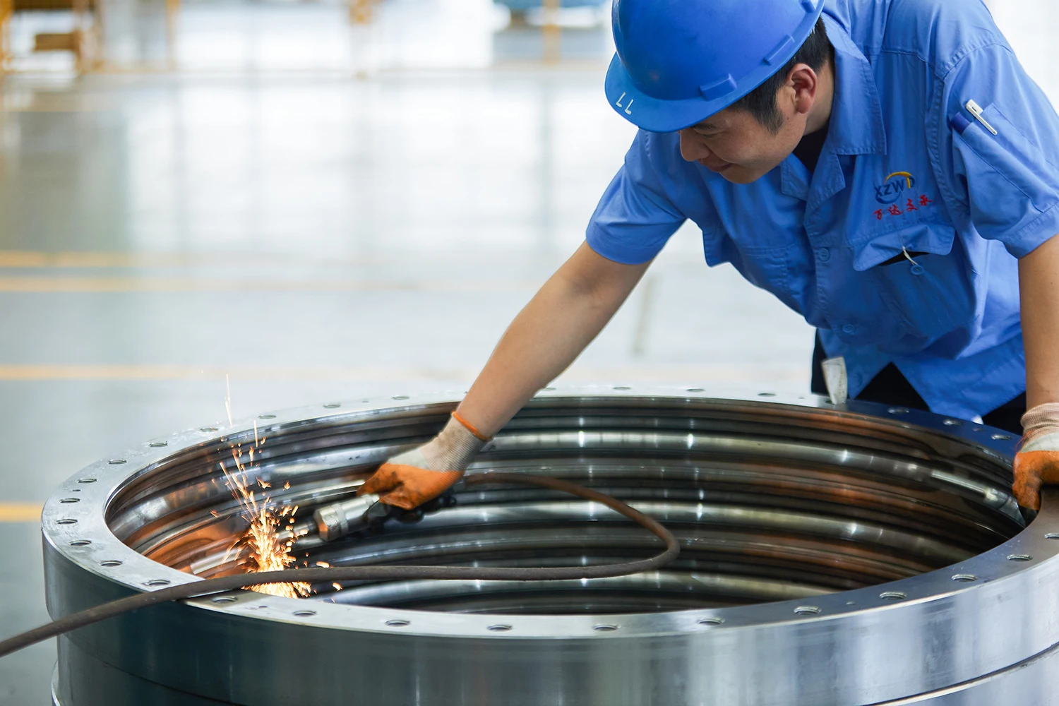 Internal gear 013.40.1120 Single row ball type with Tooth hardness Slewing bearing for Excavator