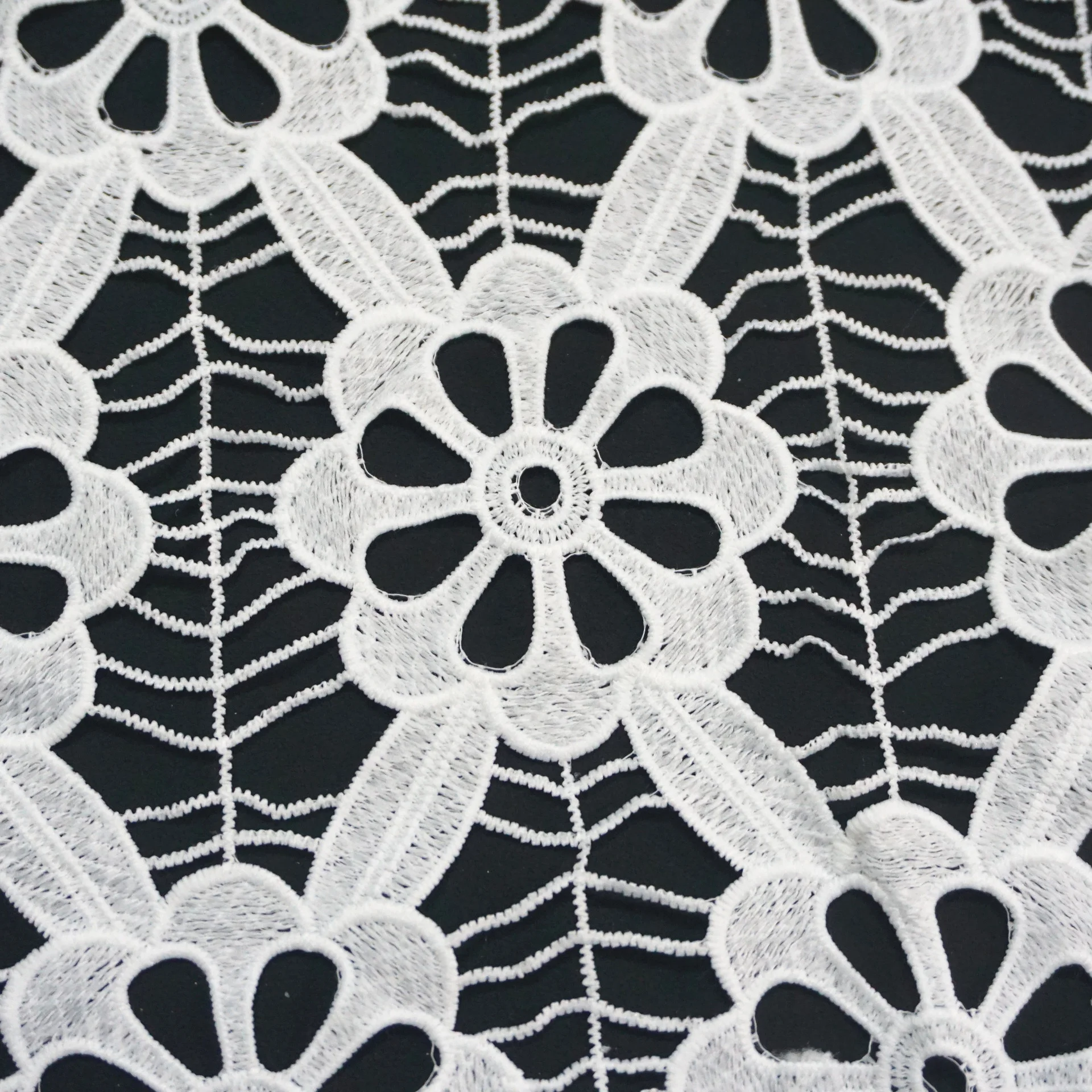 High Quality crocheted Embroidery Water Soluble Delicate Cotton Flower Lace Trim for Decoration and cloth