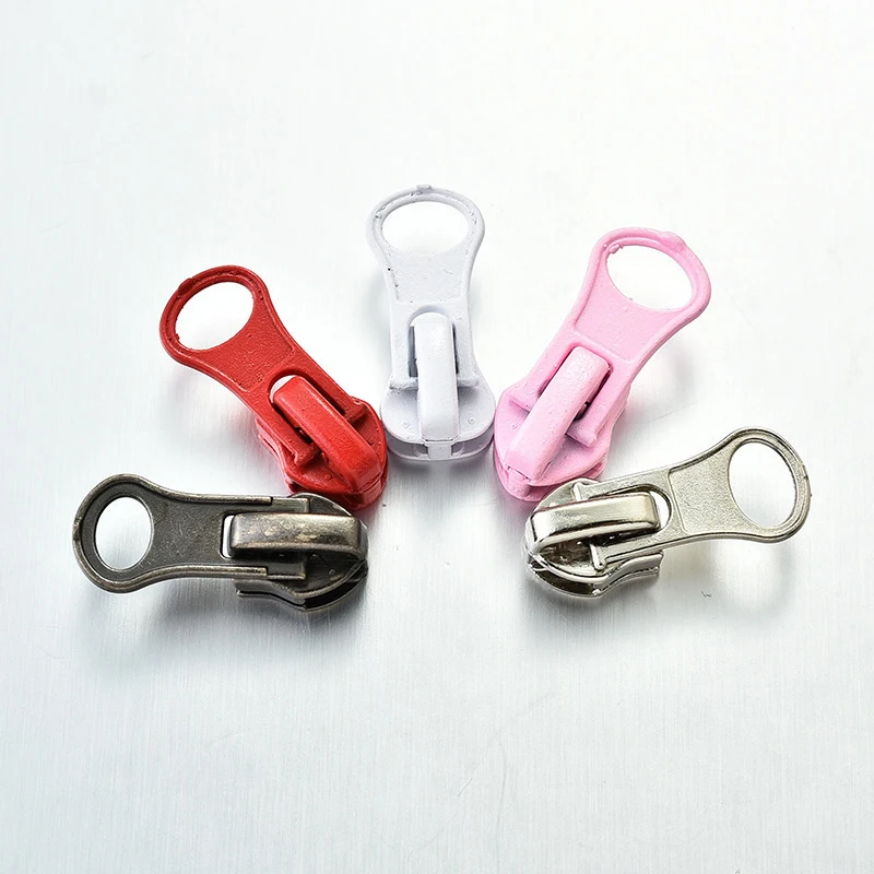 Custom Design Loop Thumb Hole Metal Slider For Nylon Zip
