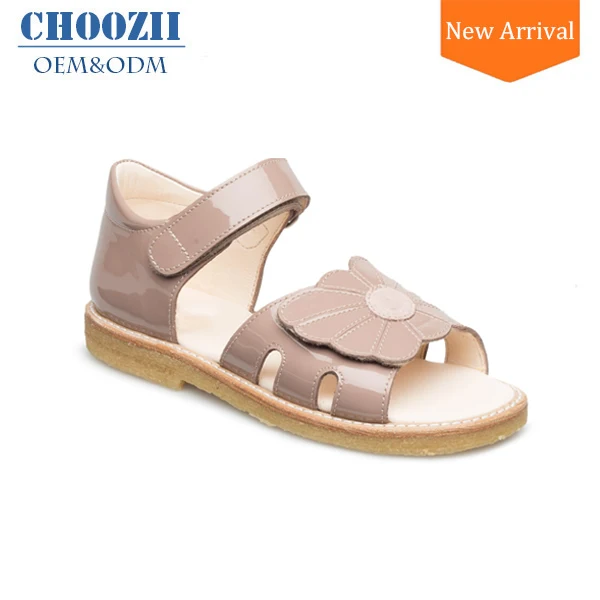 Ali BABA Comfortable Cork Sole Custom High Quality Genuine Leather kids sandals Litter Girl Sandals Shoes