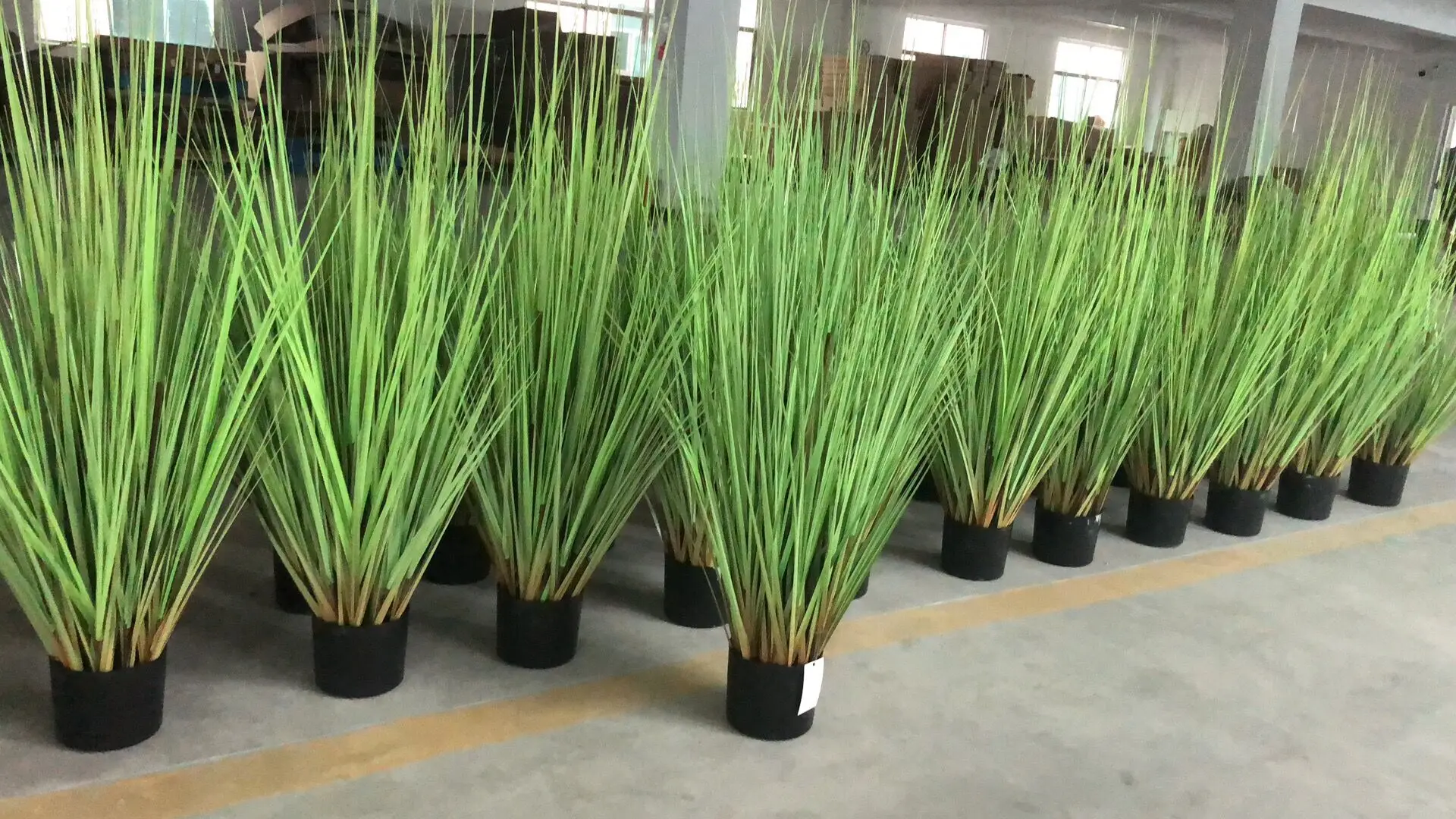 
guangzhou supply top quality artificial onion grass plant potted 