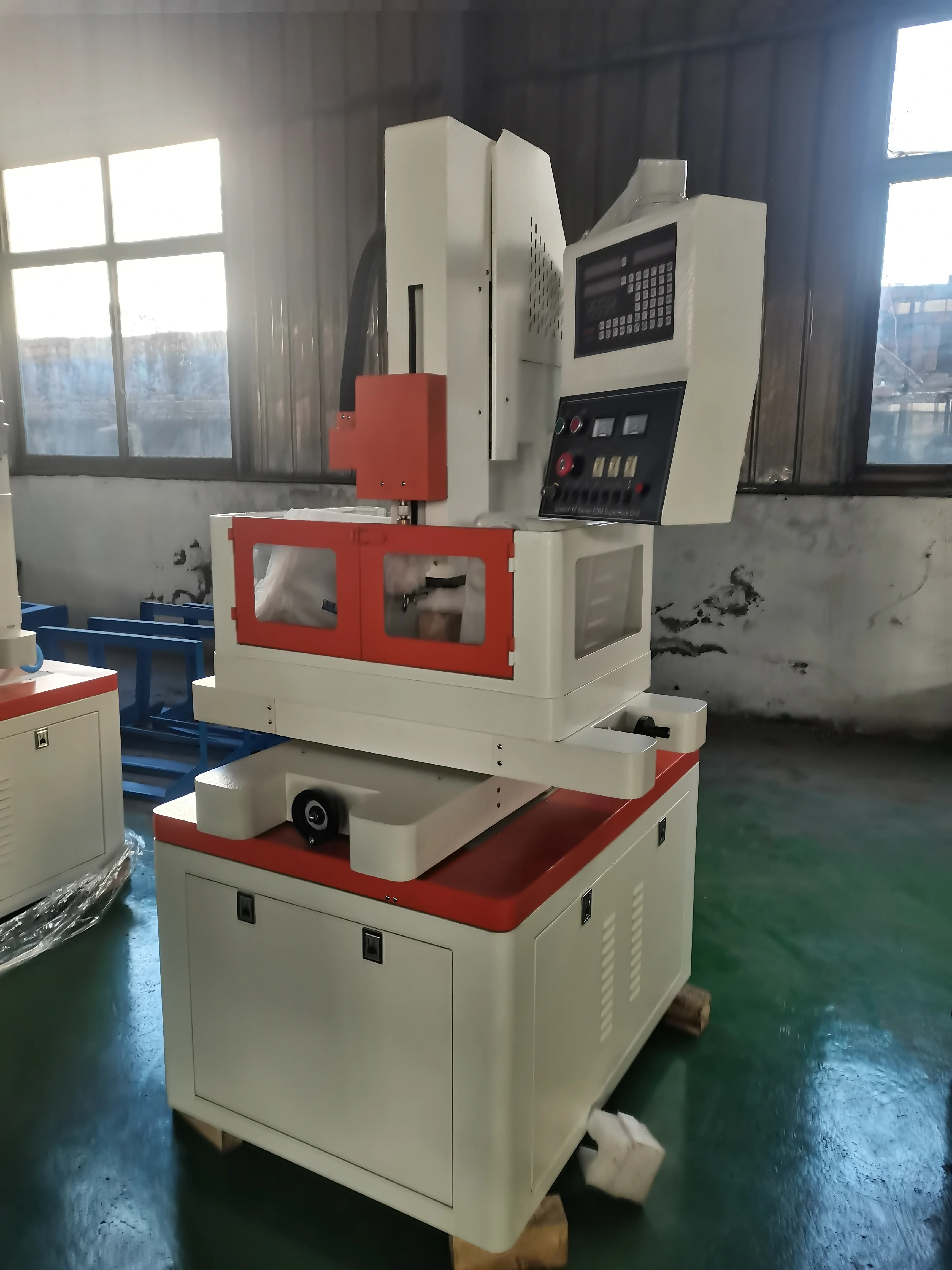 Full CNC EDM Small Hole Super Hole Drilling Machine XF3040 EDM DRILL Cnc Edm Machine