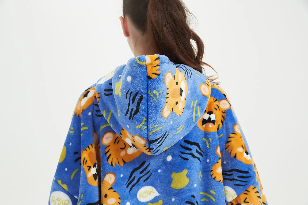 Factory wholesale print adult hoodie blanket sherpa personalized custom winter christmas flannel hooded blanket with sleeves