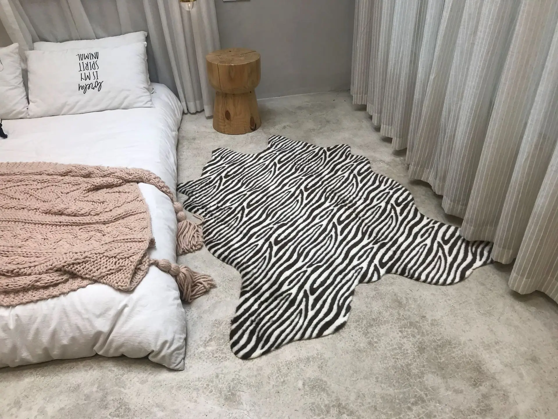 
Popular cow Shape Carpet Living Room Decor /zebra print rug and natural latex faux fur carpet 