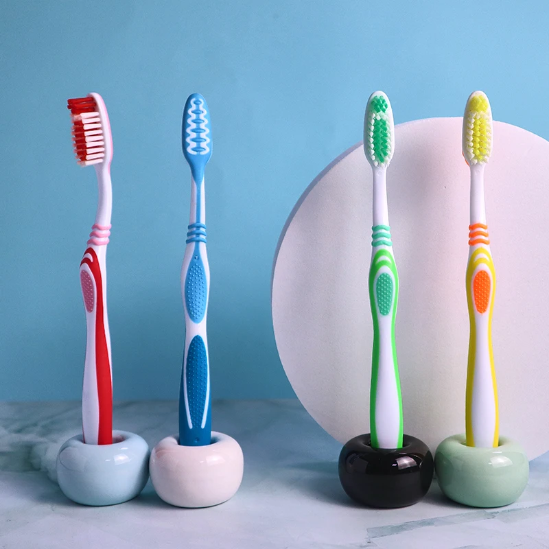 Wholesale Custom Logo  Home Travel Plastic Nylon Bristle Comfort Rubber Handle Adult Toothbrush