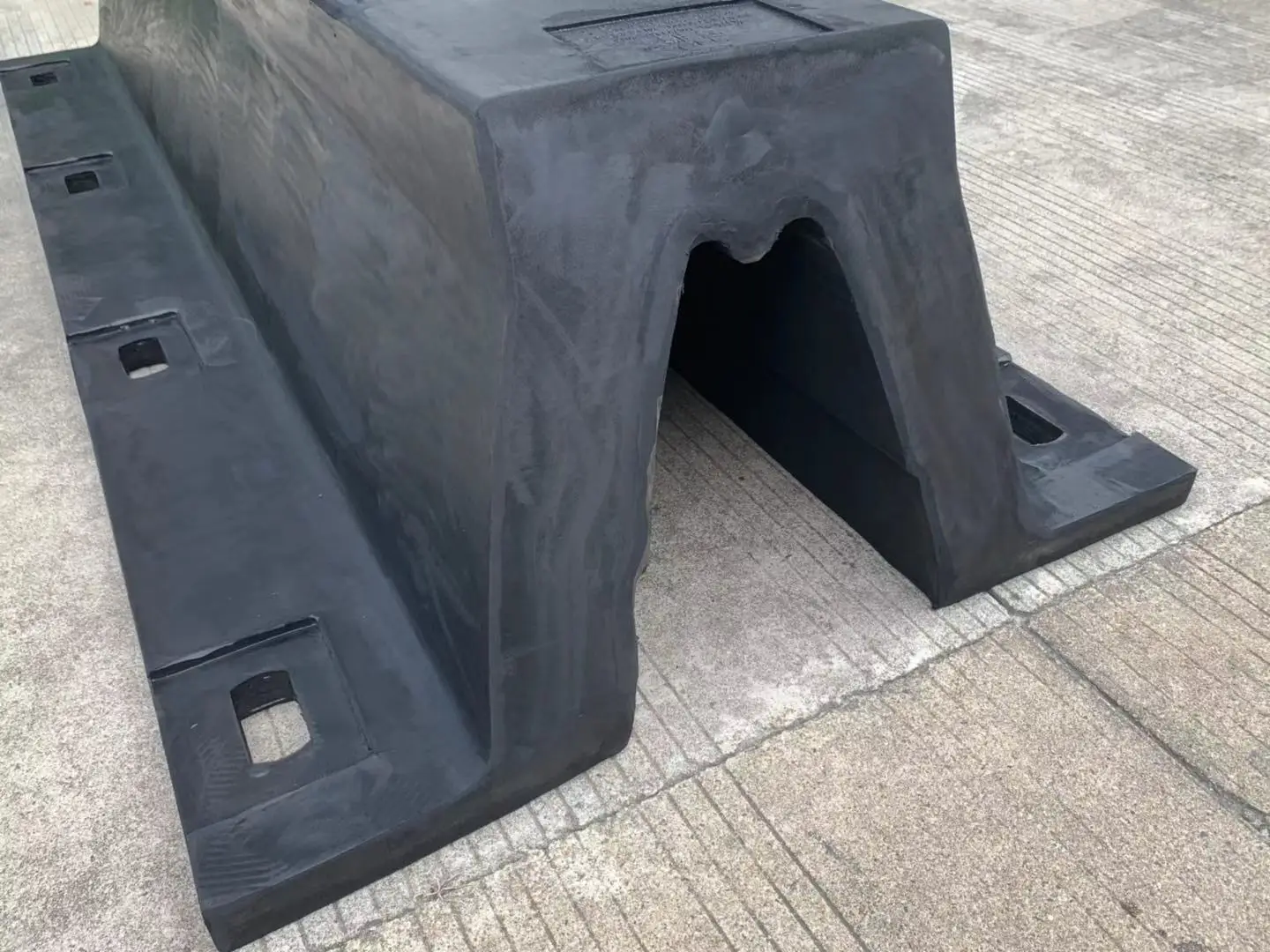 Rubber Compound Natural Rubber Fender for Arch Rubber Fender