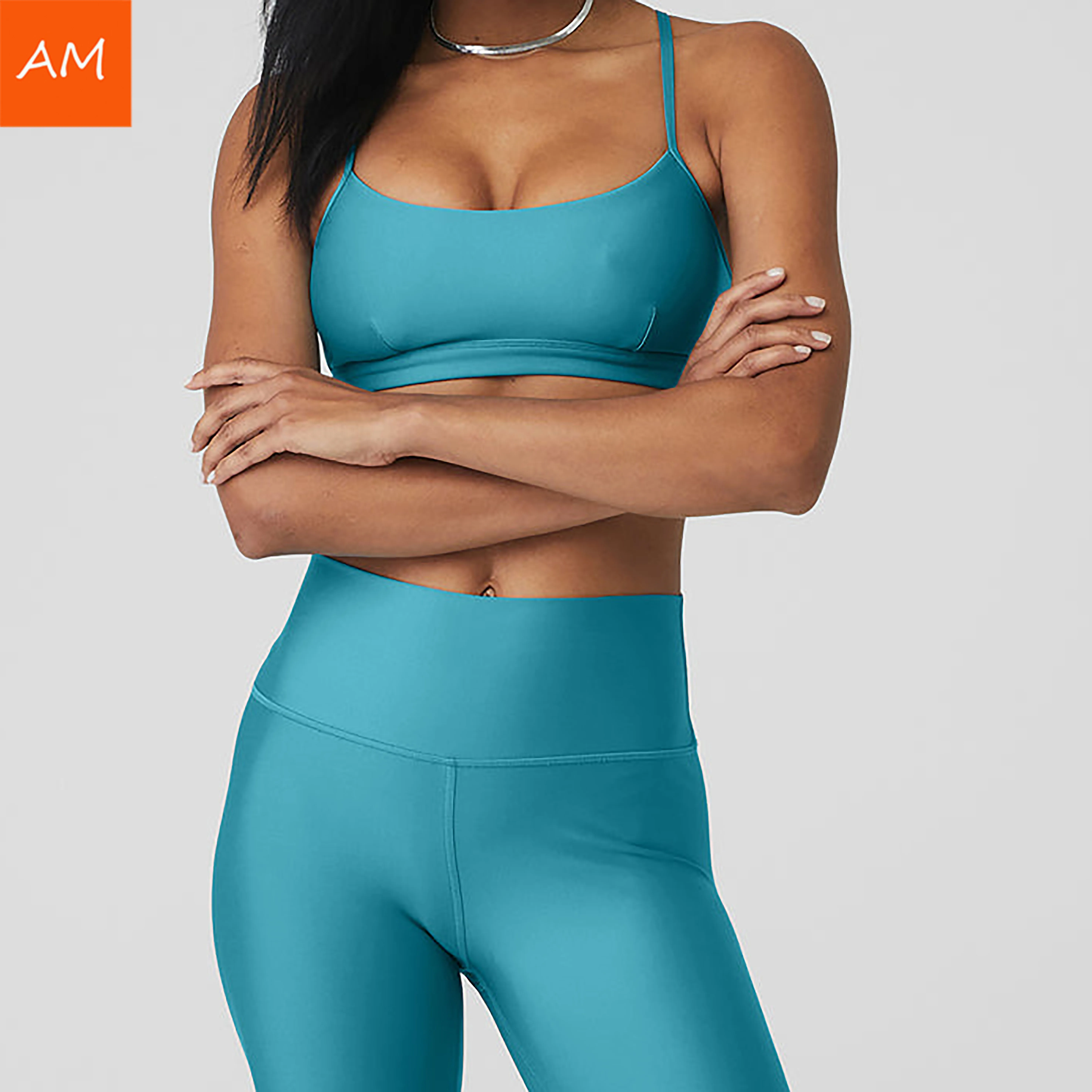 Custom Metallic Material Women Gym Fitness Bra Cut Out Cross Back Padded Adjustable Yoga Sports Bra for Women