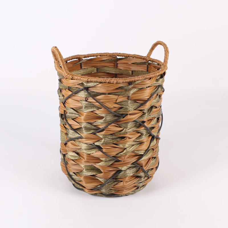 Wholesale Custom Decorative Basket Round Handmade Woven Plastic Rattan Storage Basket For Organizer