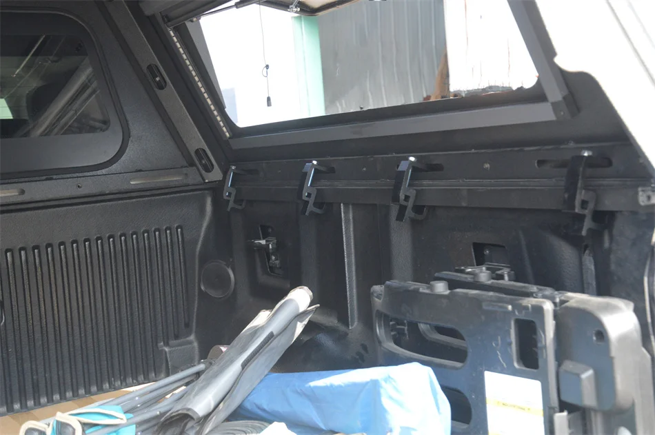 New Design Car Camping 4x4 Offroad Pickup Truck Hard shell Roof Top tent Camper Canopy