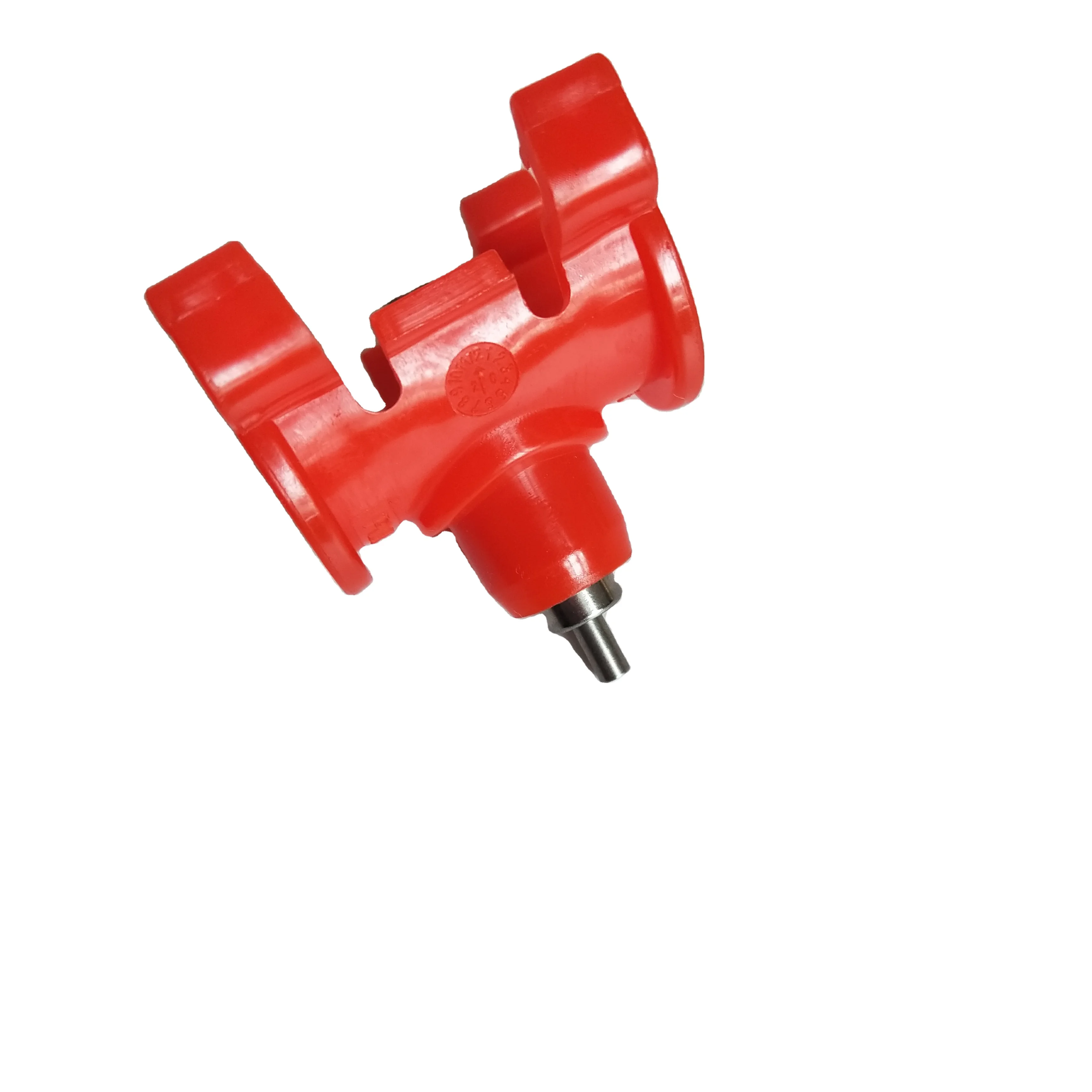 Устройство для поилки сосков типа Plasson автоматическое устройство для поилки куриных бройлеров