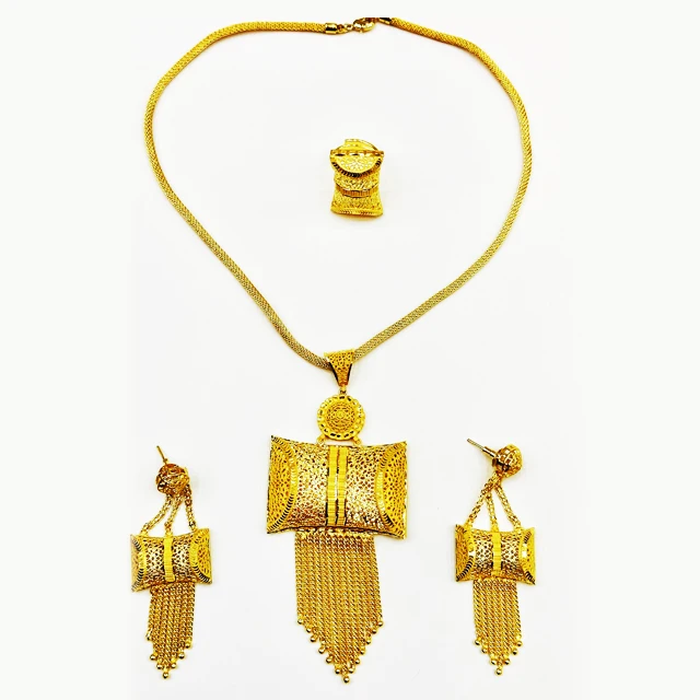 Hot sale good price Manufactured Gold Plated Necklace With Earring and Finger Ring And Chain