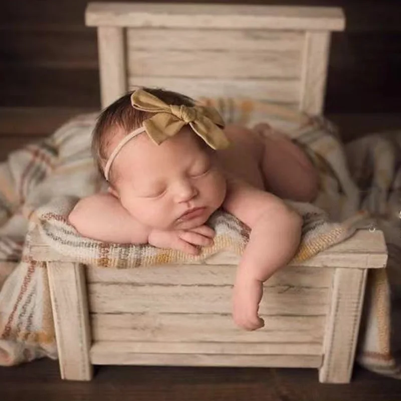 Baby Photography Accessories Background Europe And America Vintage Wood Bed Studio Photo Posing Sofa For Newborns Props Girl