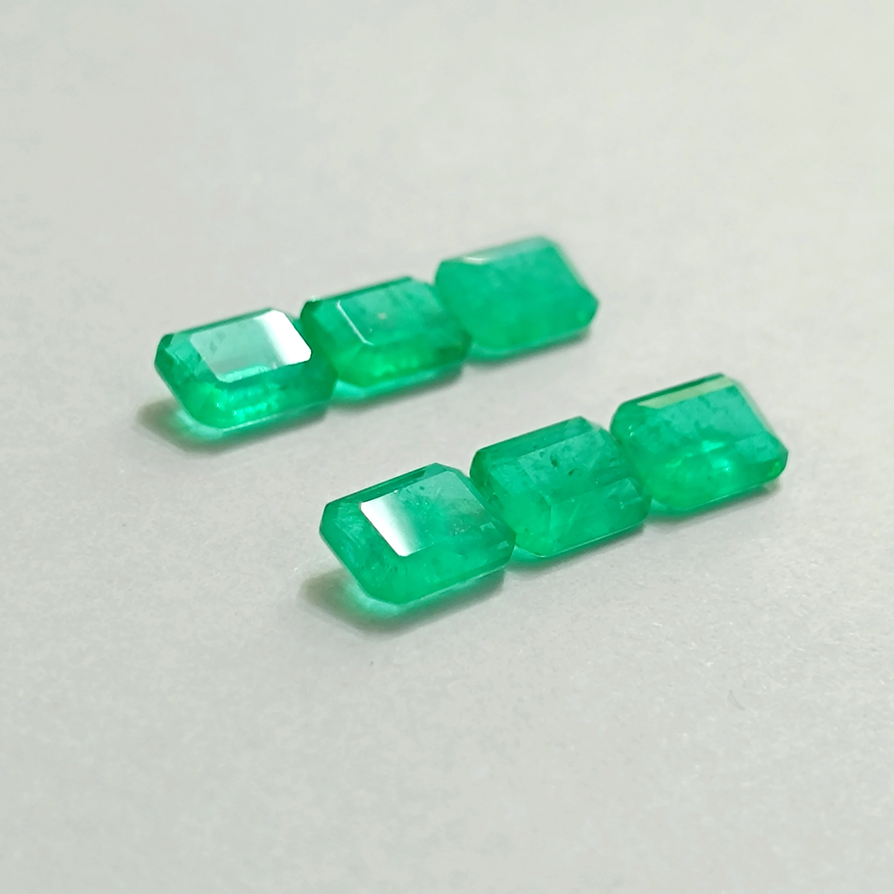 YZ Jewelry Fusion Stone And Crystals Synthetic Glass Gemstones Paraiba Green Loose Wholesale Choose For Fusion stones Jewelry