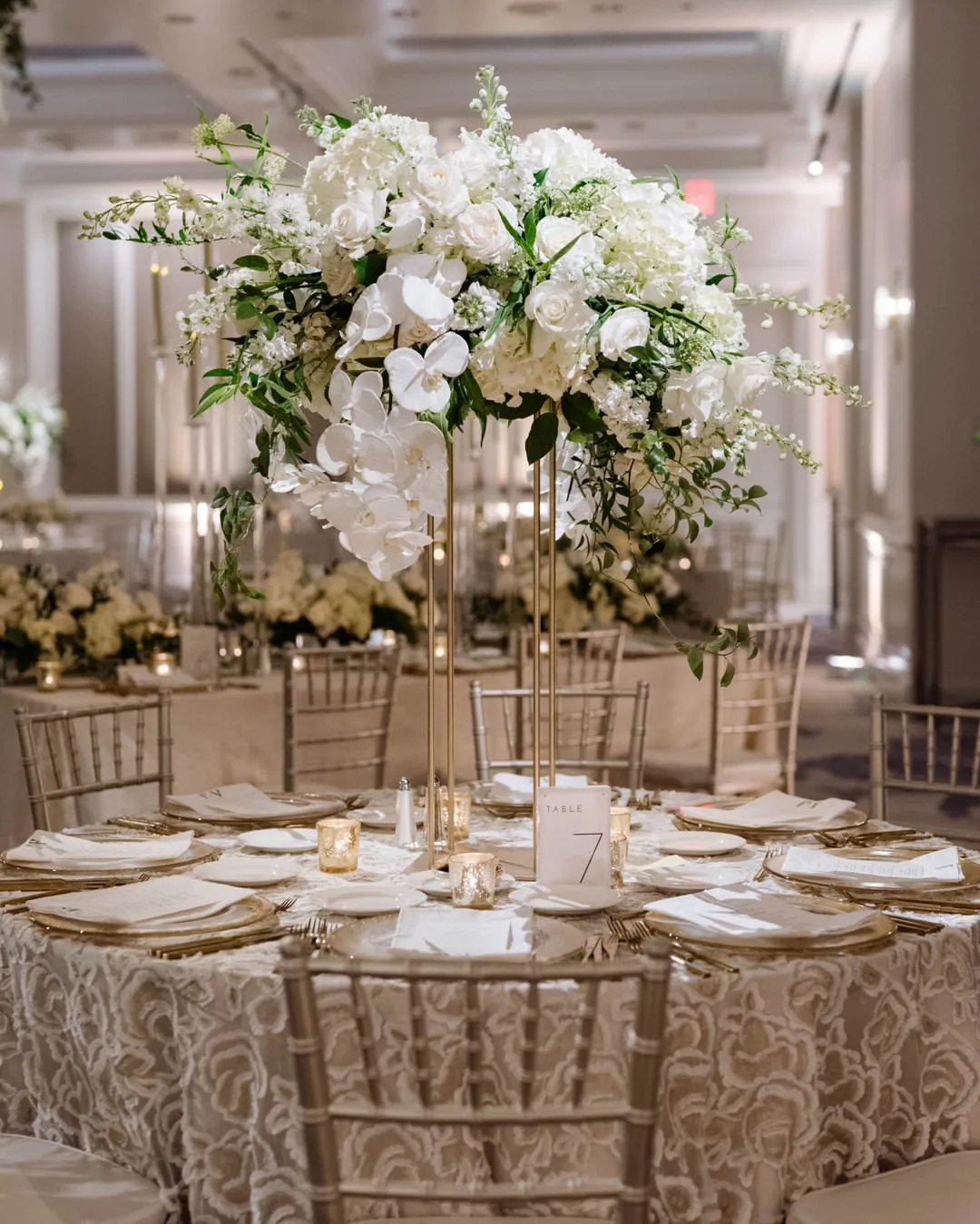 
Elegant white baby pink table flower Centerpiece arrangement supplies 