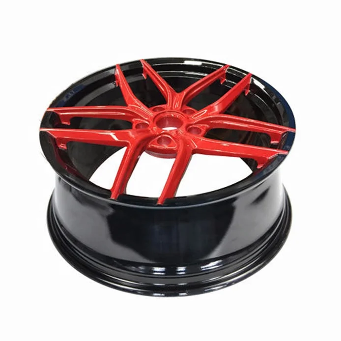 Блестящий черный