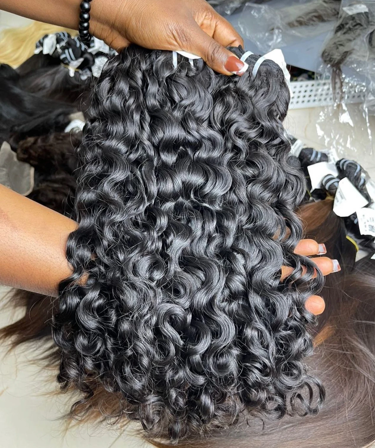 Ready to ship Grade 12A Super Double Drawn Curly Hair Bundles, Human Hair Extensions Best Quality Vietnamese Raw Hair
