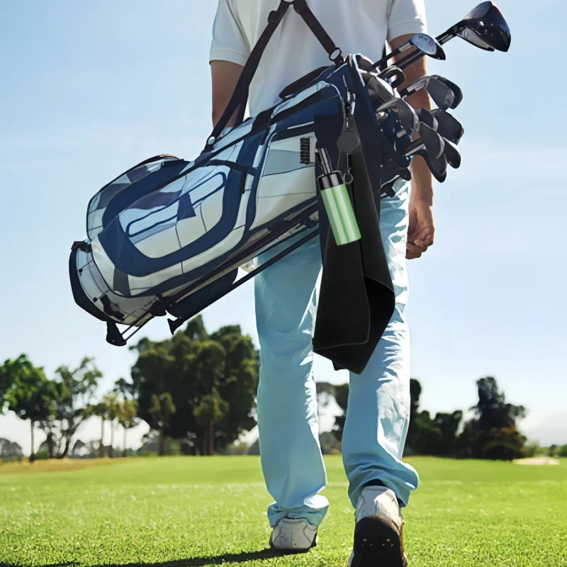Large Coverage Nylon Head Golf Brush Spray Water Golf Club Cleaning Brush with Zip-line and Carabiner