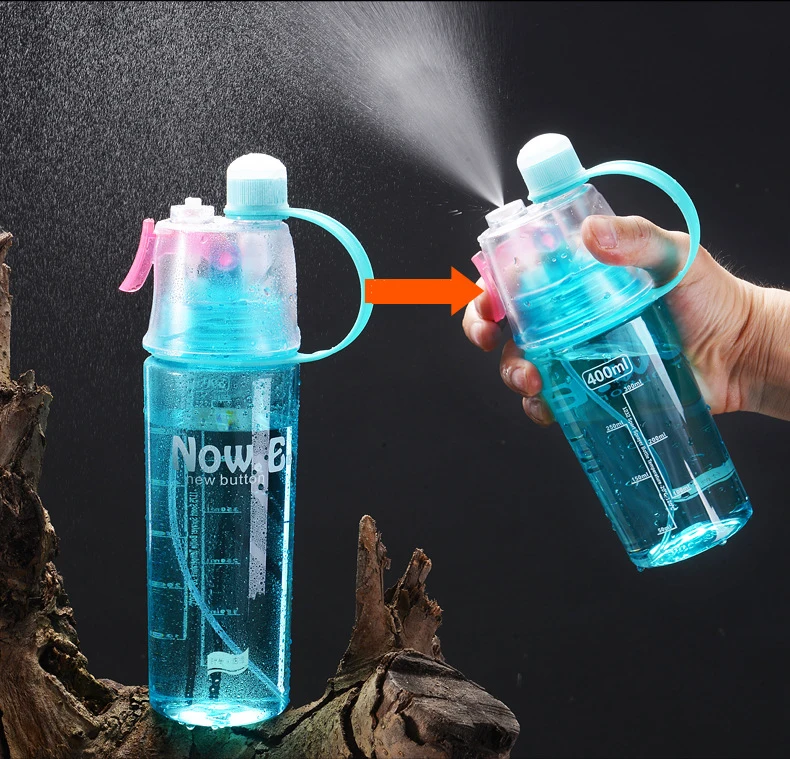 Custom LOGO Gift 400ML 600ML Drinking Cup Plastic Mist Climbing Spray Bottles Creative Outdoor Sports Spray Water Bottle