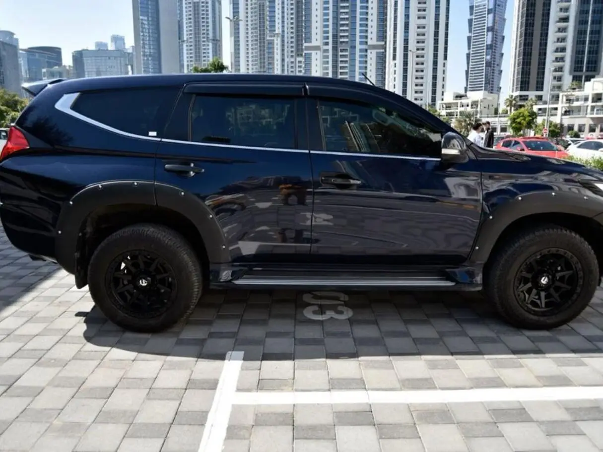 CLEAN USED Mit subi shi Montero 3.0L V6 FOR SALE