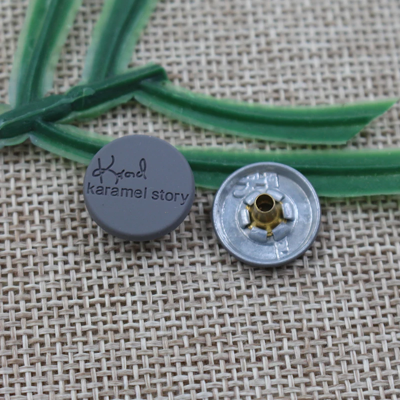 Factory wholesale fashion 15mm new design metal decorative color spring snap button,four parts snap button for clothing