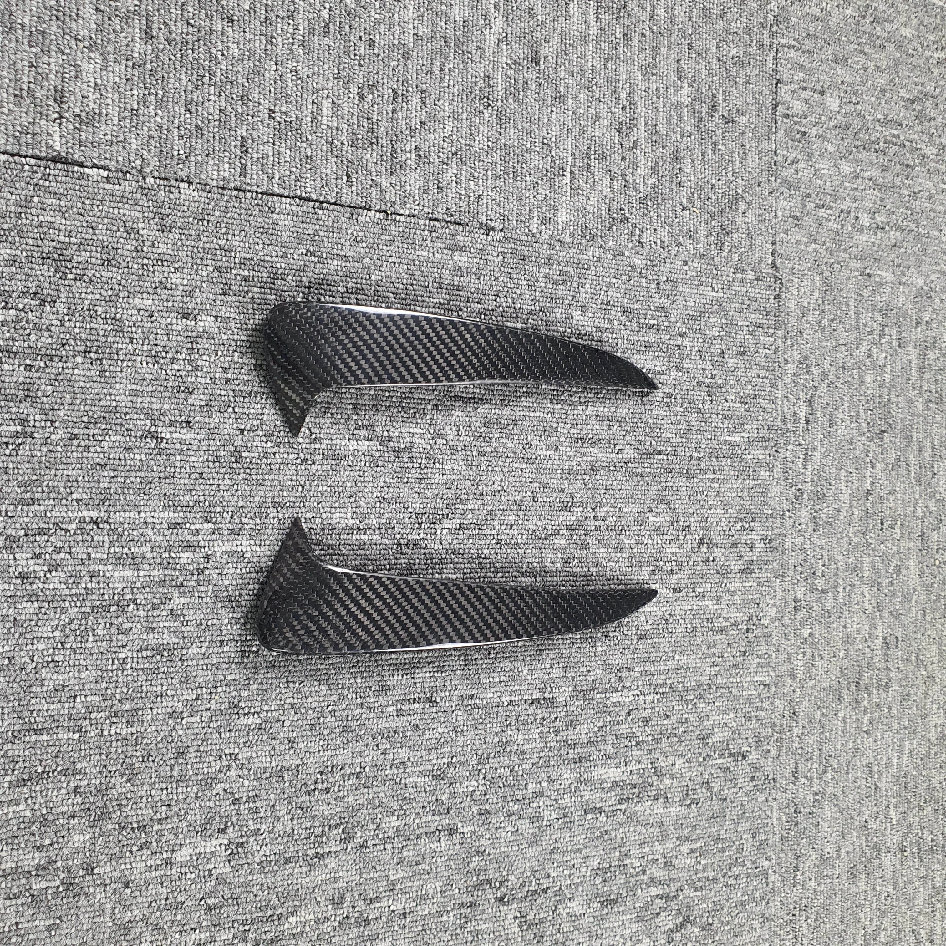 High quality carbon fiber rear bumper fins for W205 fitment perfect