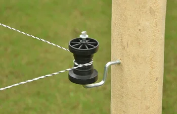 Corner Post Insulator Black Used For Corner Or End Of Fence Bobbin Fully Rotatable