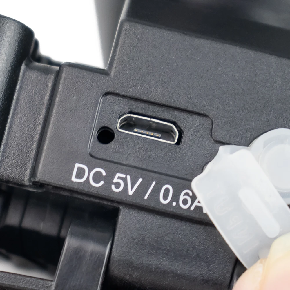 Super bright IP44 rating waterproof 90 degrees adjustable 10w led rechargeable headlamp