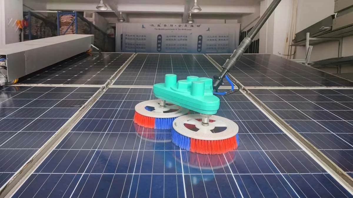 Multifit  5.5M Dual head brush dual motor smooth clean lightweight portable fiberglass telescopic rod powered by lithium battery