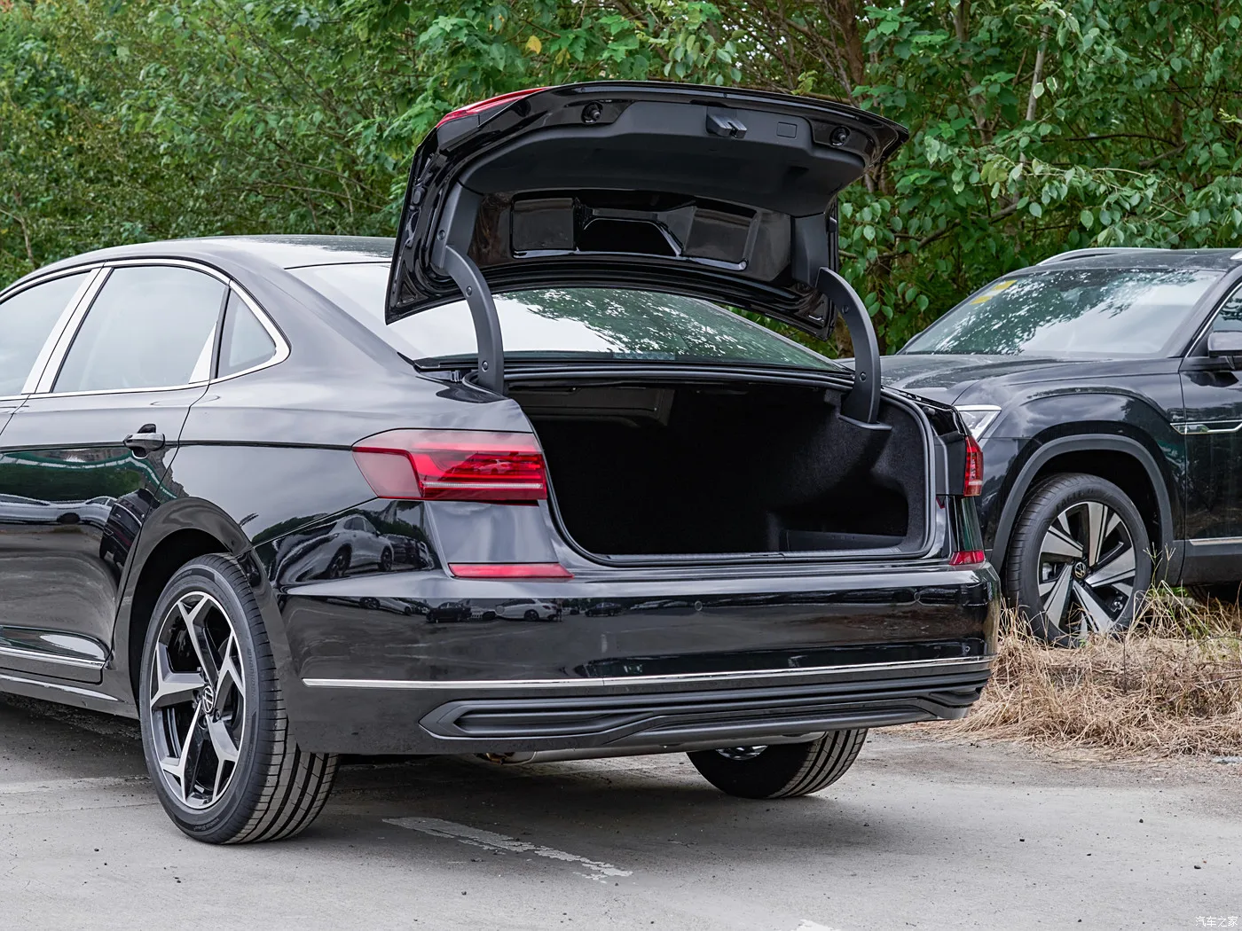 2024 Автоматическая Volkswagen хорошая функция для Vw Passat Sedan Volks-wagen бензиновая и чистая электрическая версия