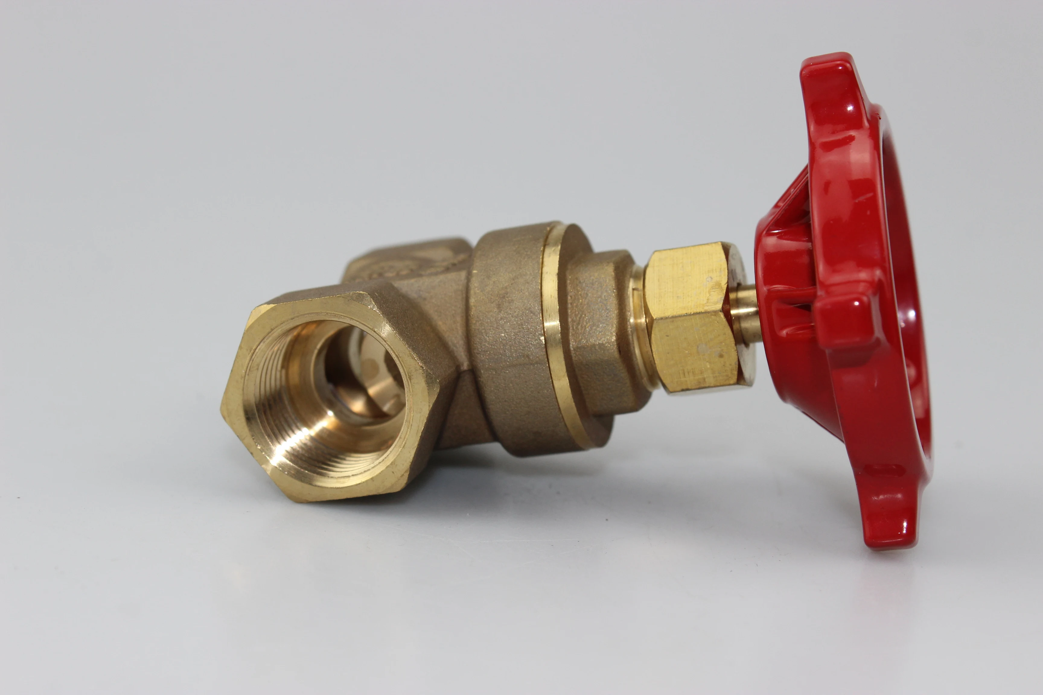 Yuhuan Manufacturer Forged Hpb-57-3 Brass  Gate Valve PN16 Brass Valve with BSP thread