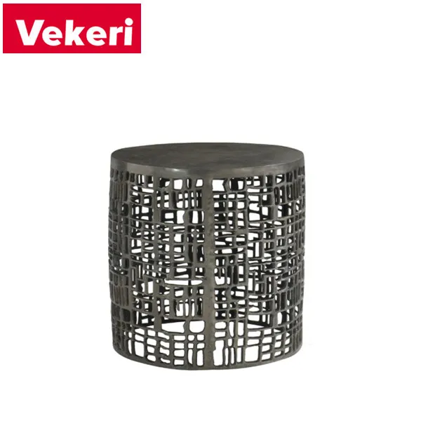 The industrial-style black aluminum hollowed-out side table cylinder shapes the sofa sides and offices