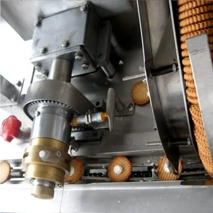 Ice Cream Filling Biscuit Sandwiching Machine bear biscuit sandwich machine