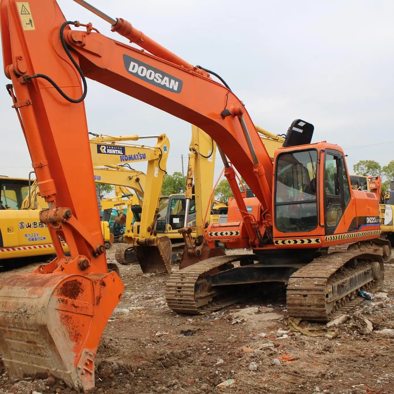 Doosan DH220LC-7 used excavator hot sale,second hand original Doosan excavatorof low price,second hand digger in good condition