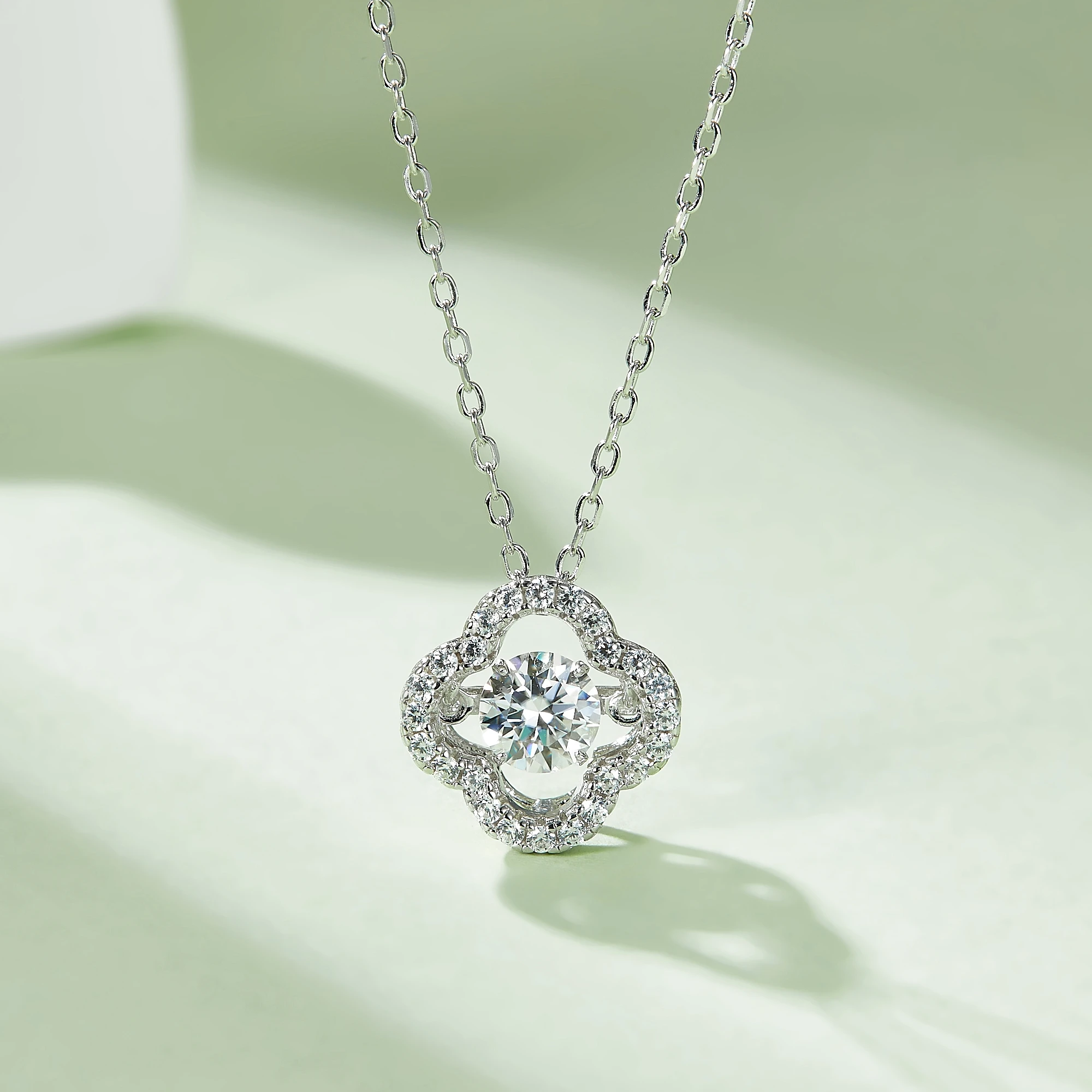 Qianjian Fine Jewelry New Trendy 925 Sterling Silver Lady Women Moissanite Diamond Exquisite Necklace