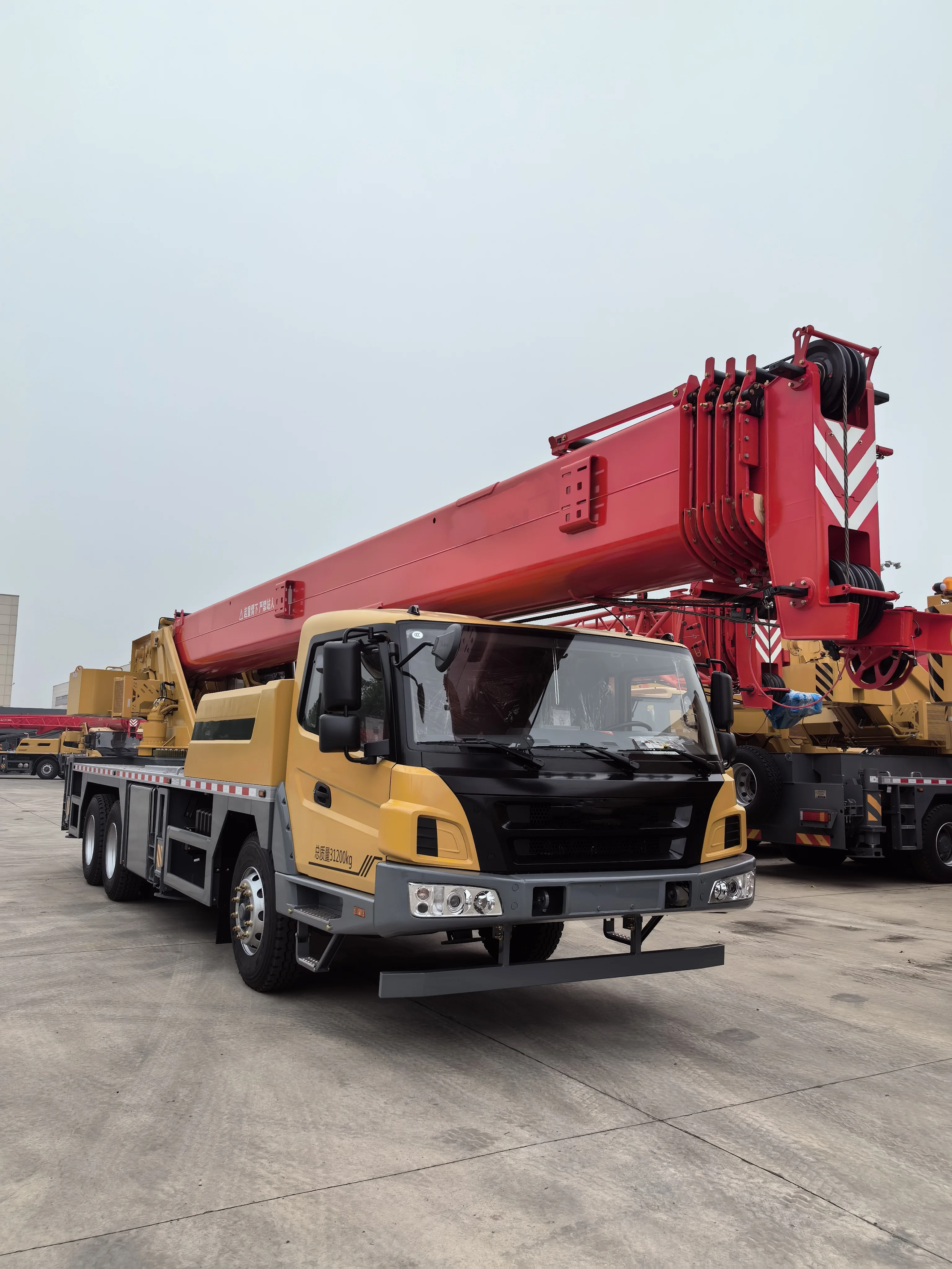 25 Ton Skymard STC250C5-1 crane truck and truck with crane within Lifting Machinery