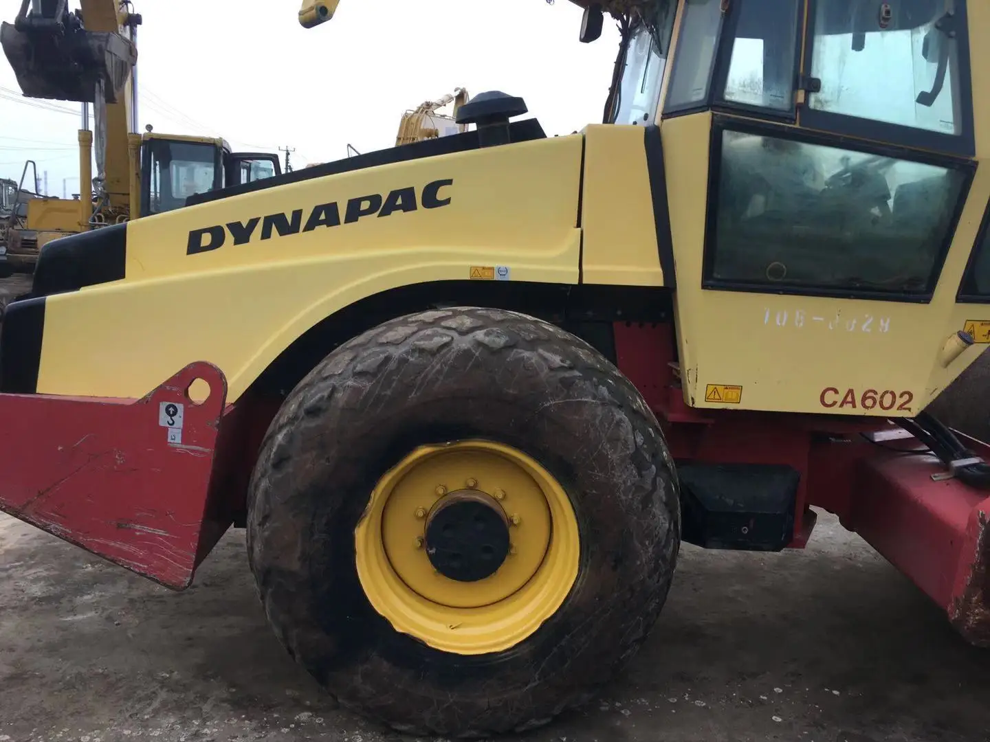 Подержанный дорожный каток dynapac CA602 поставщик строительной техники Уникальная верхняя дорожная мощность запчасти двигателя продажа гидравлической