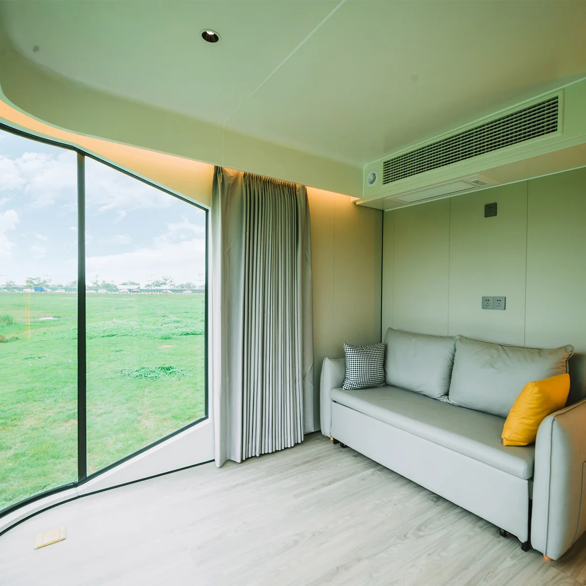 Zcamp P5 modern luxury tiny house easy assemble prefab resort camping travel hotel house steel mobile container capsule