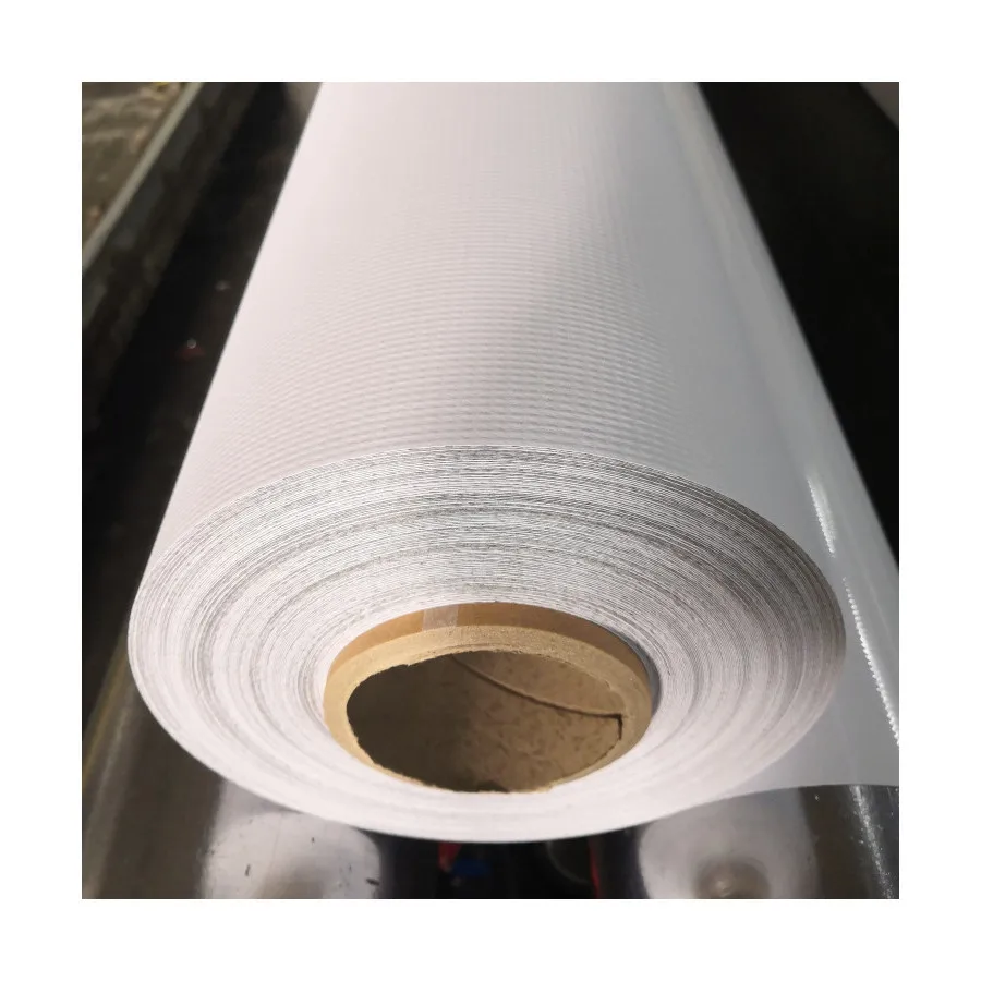 Цифровой печатный материал, гибкий баннер, горячеламинированный блок, односторонний Печатный глянцевый 700GSM 1000D * 1000D 9*9 3,20 M 50M/R