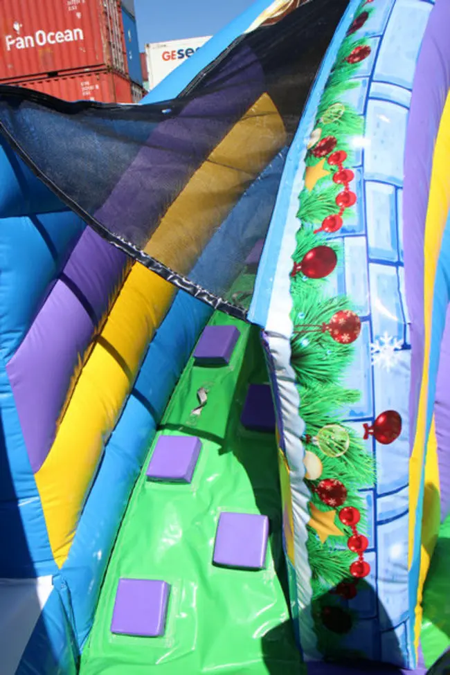 Winter wonderland Christmas inflatable fun city, inflatable jumping castle for promotion