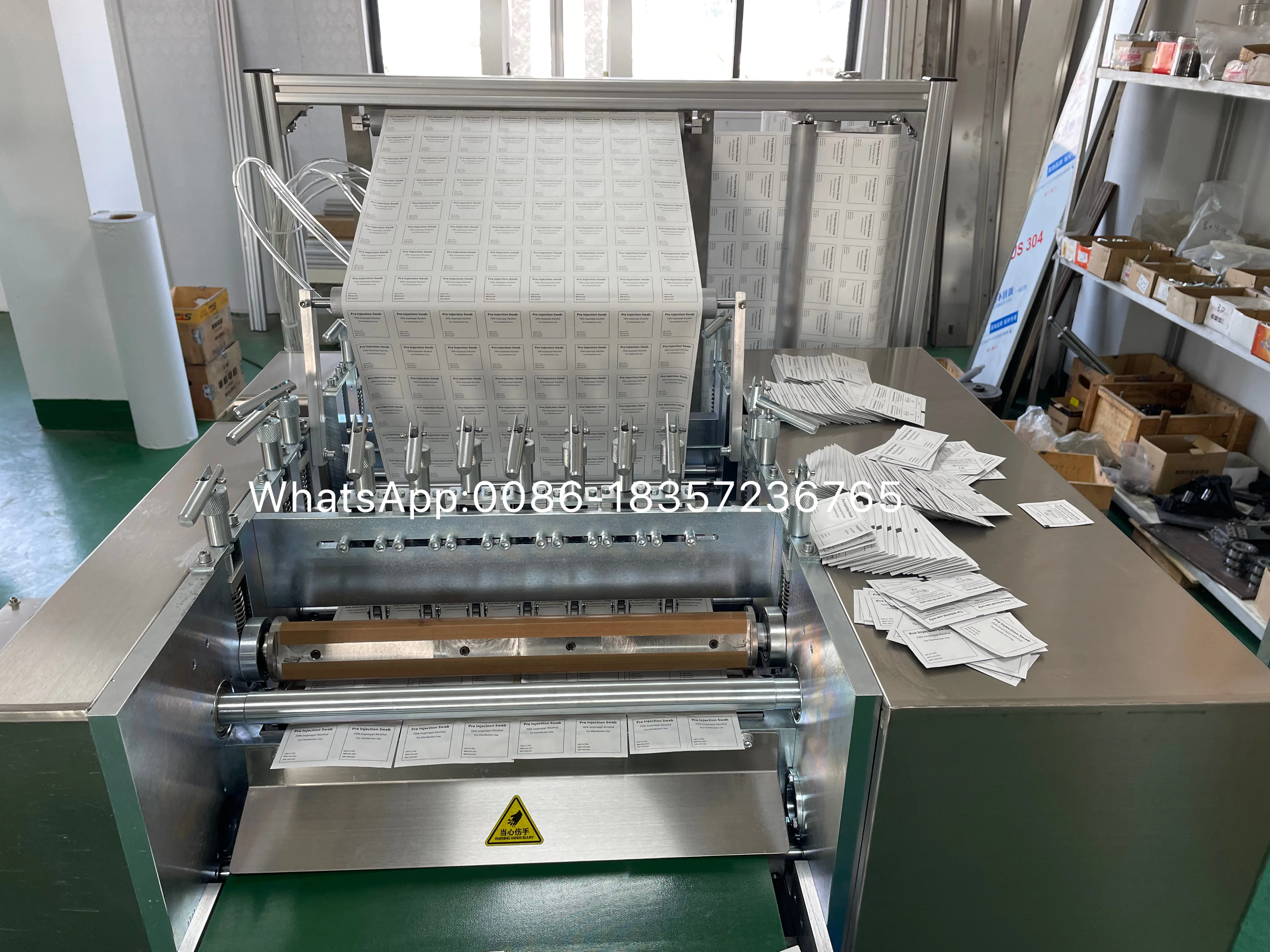 Efficient 4 Side Sealing Alcohol Prep Pad Packing Machine For Cleaning