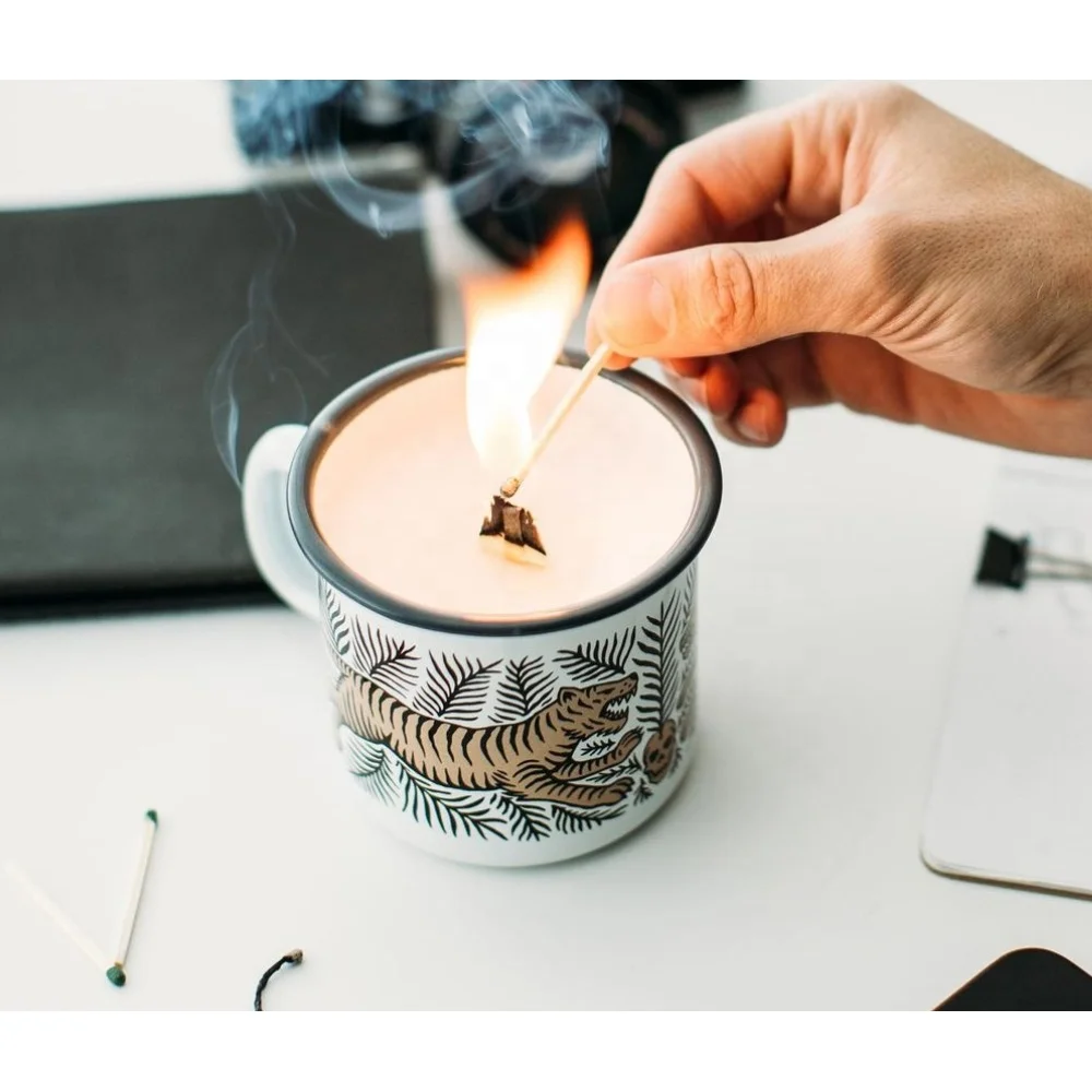 Enamel Cups Custom 350ml Steel Travel Coffee Mug Reusable Enamelled Cups Coffee Water Milk Shape Christmas Holiday Christmas