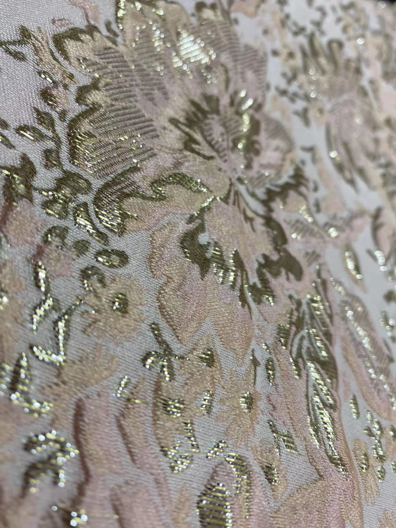 Latest Metallic Flower Design Jacquard Brocade Fabric Embroidery French Lace Silk Brocade Fabric For Wedding Party Dress