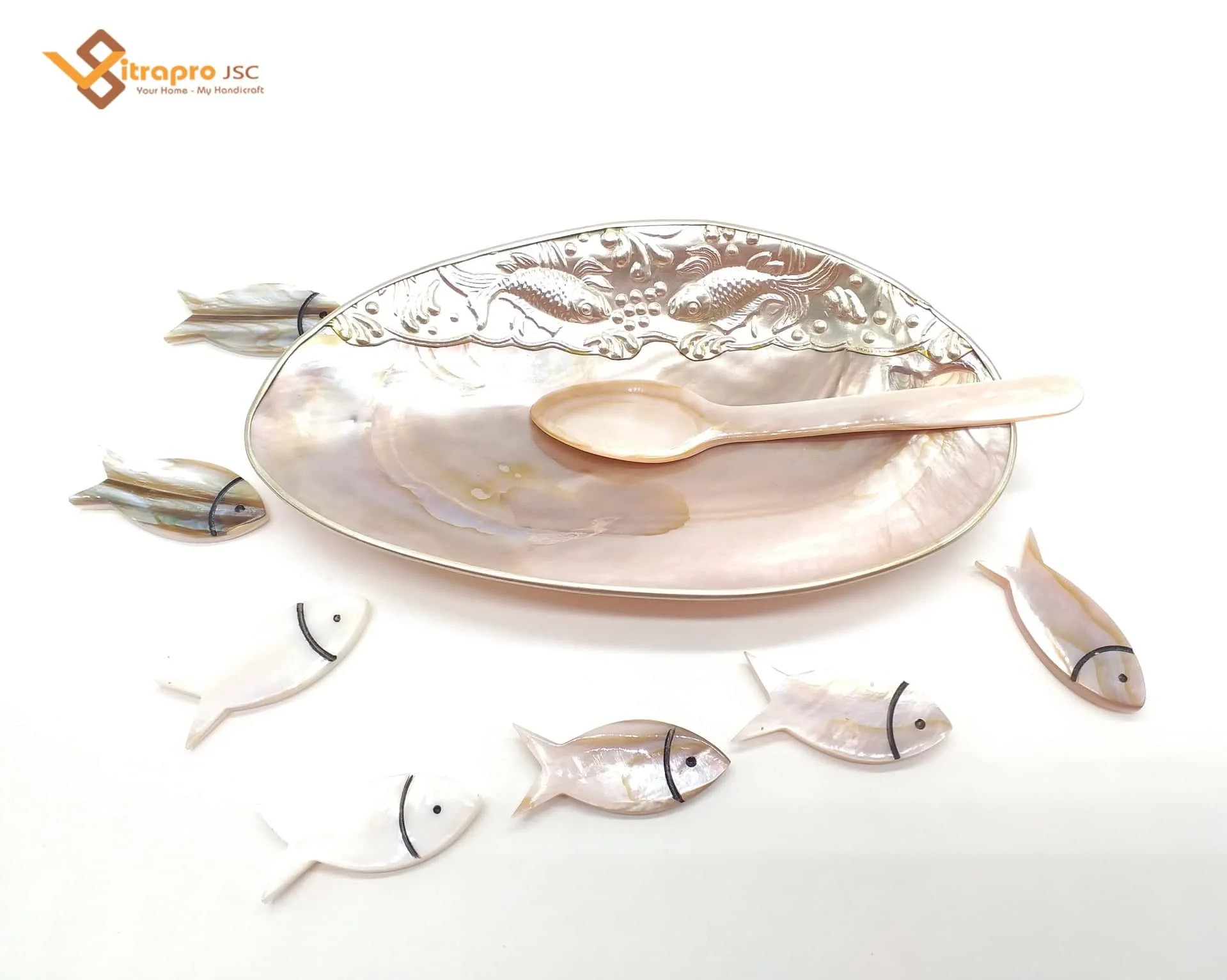 Pink color mother of pearl with niken metal plate caviar shell plate salad plate