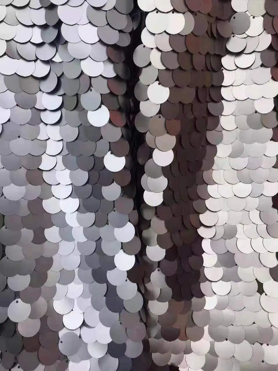 2023 Hot Sale 3D 1.8cm Big Sequins Colorful Fabric Mesh Fabric Shiny Net 8 Sequence Mesh Fabrics For Party Wear