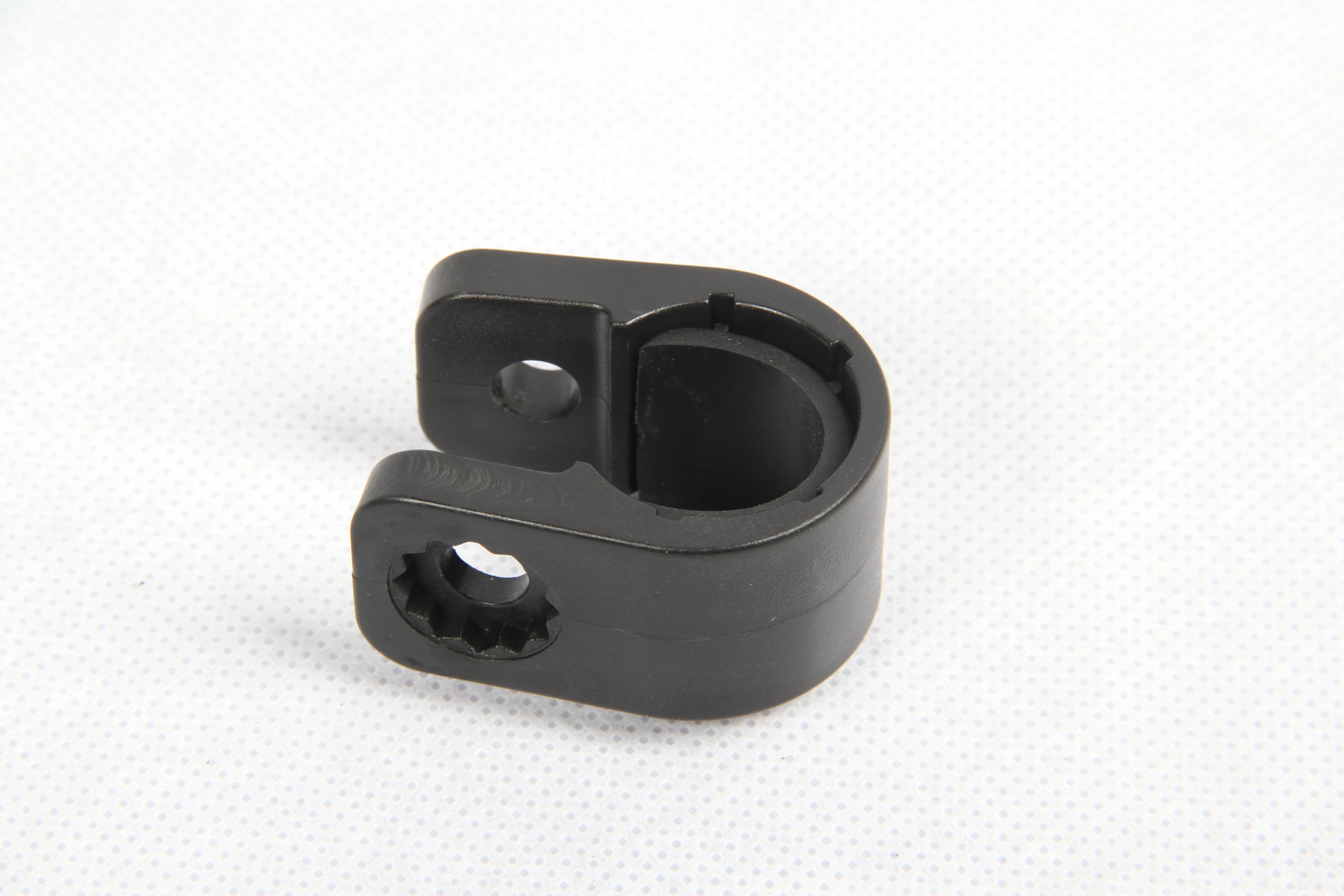Cup holder equipped with a clip suitable for a smaller gun body easy to use and high quality
